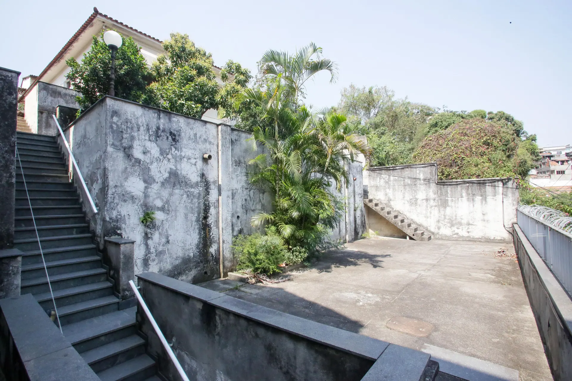 Furnished house with 3 bedrooms and 2 bathrooms — photo 44
