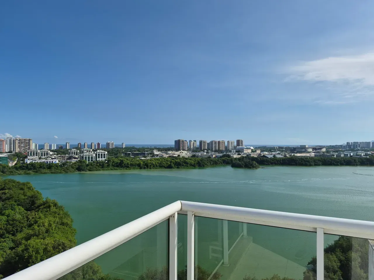 Duplex with 225 m², 3 bedrooms, and open-plan kitchen — photo 15