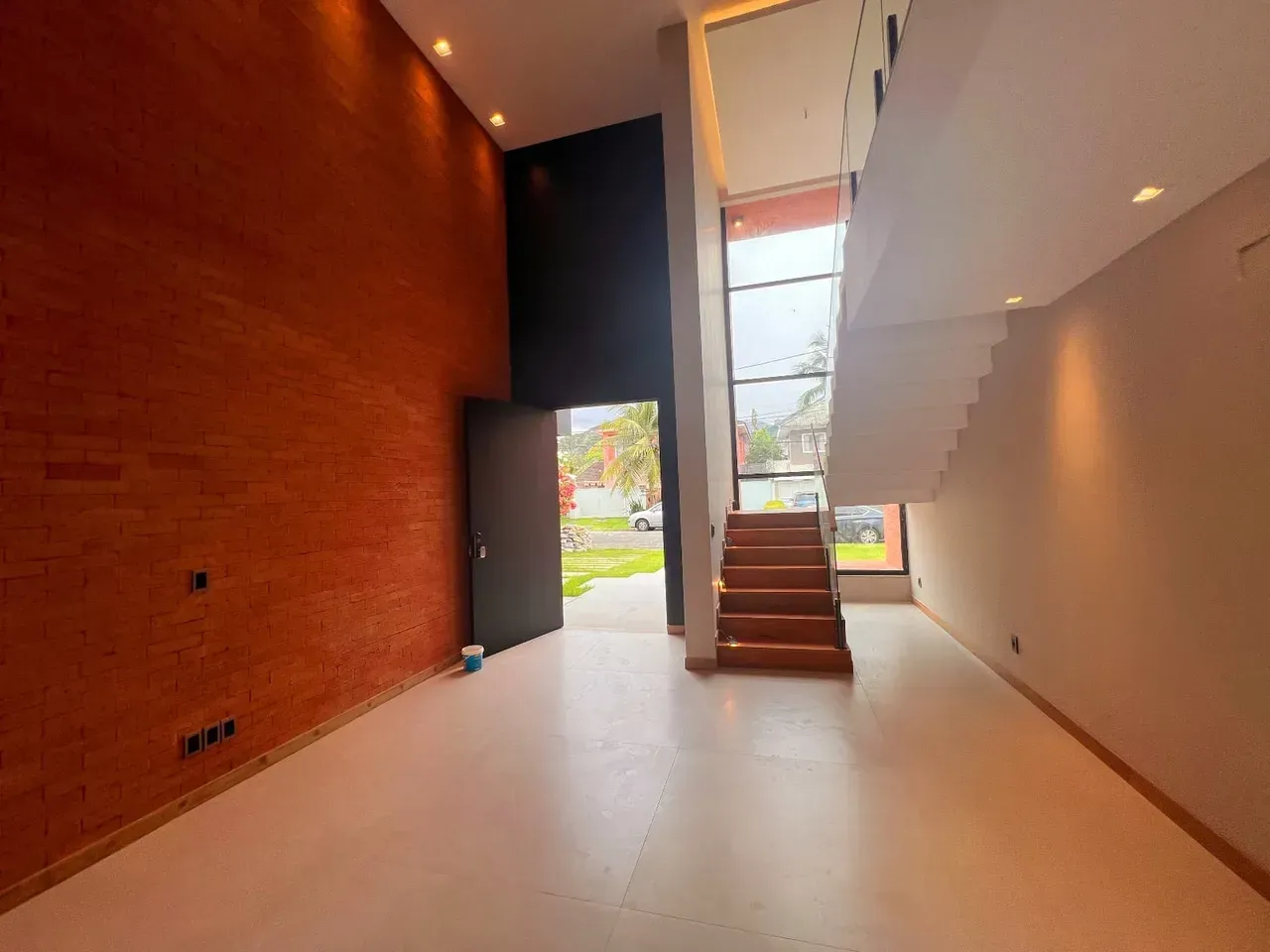 Casa com 4 quartos e 2 banheiros, 357 m² — photo 3
