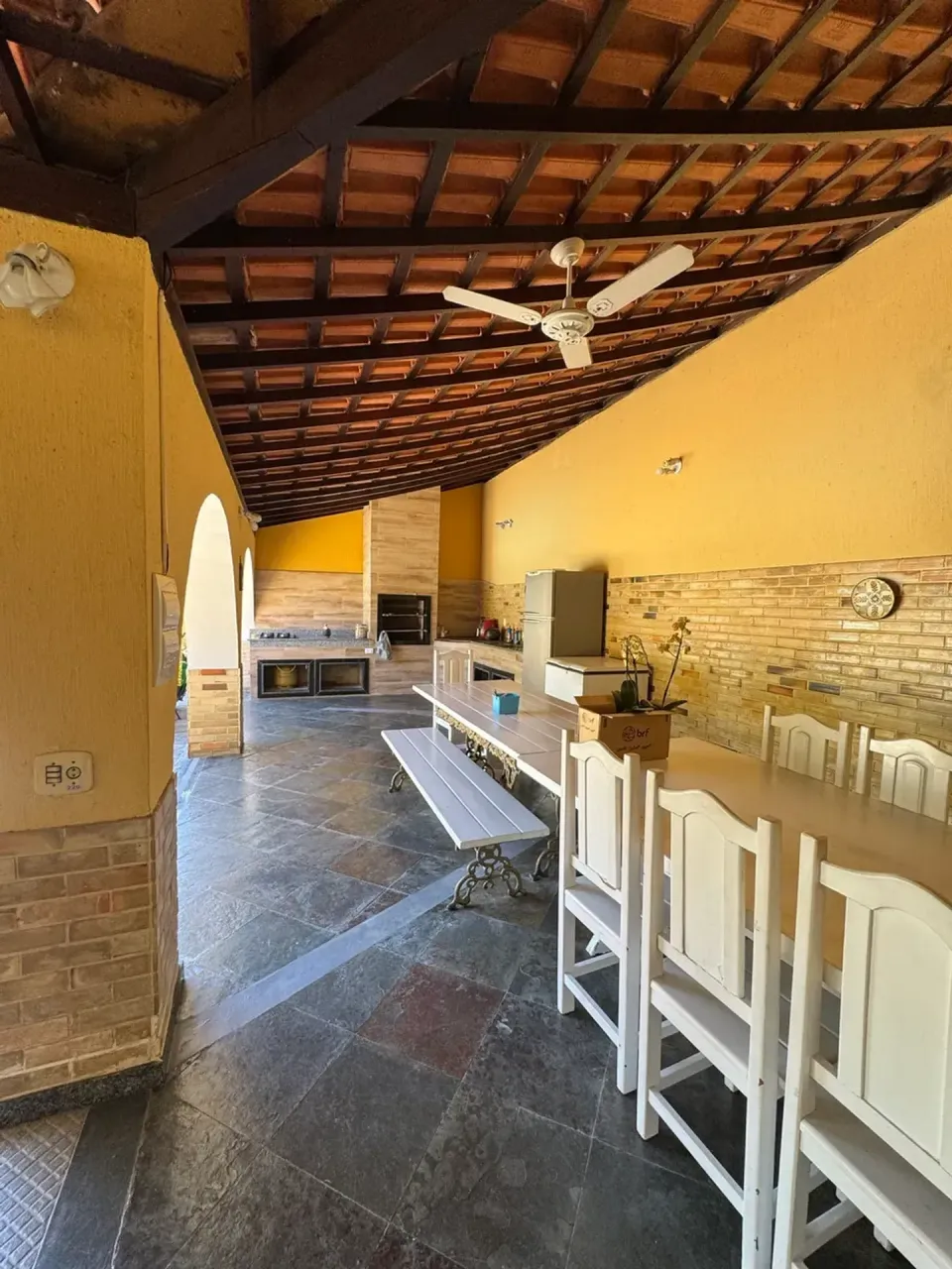 Casa mobiliada com 5 quartos e churrasqueira na varanda — photo 7