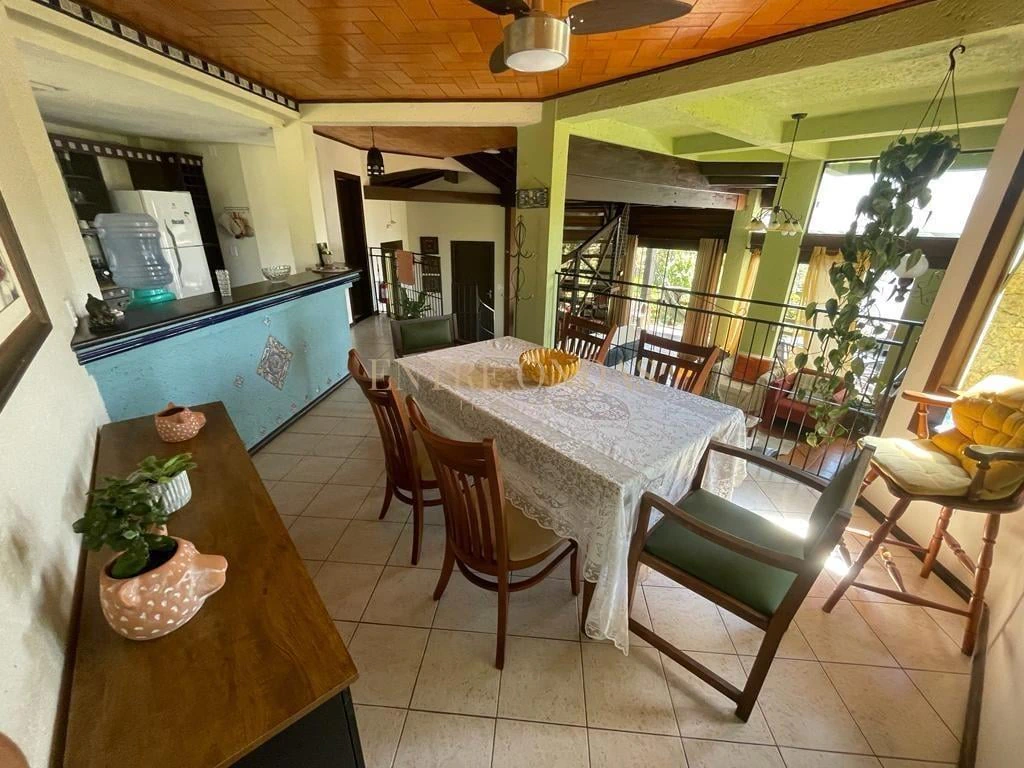 Furnished house with 8 bedrooms and 10 bathrooms, 2,500 m² — photo 4