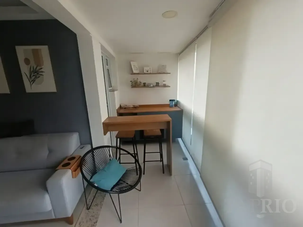 Glass-enclosed balcony in a 2-bedroom apartment, 69 m² — photo 10
