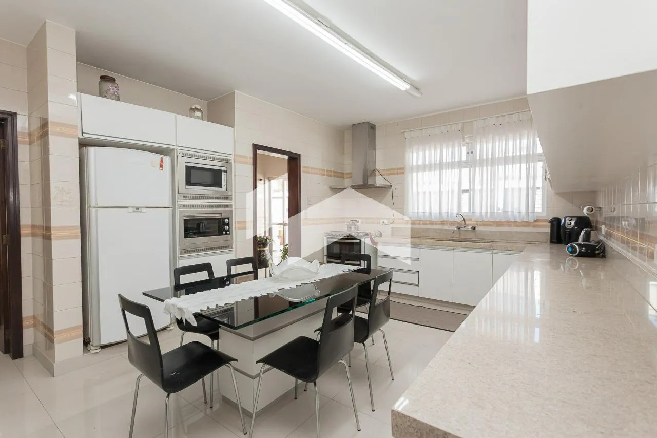 Будинок на 4 спальні з 6 місцями та 568 м² — photo 22