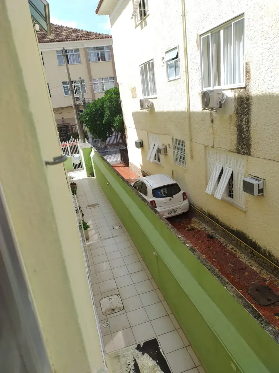 1-bedroom apartment with a compact kitchenette and 25 m² — photo 11