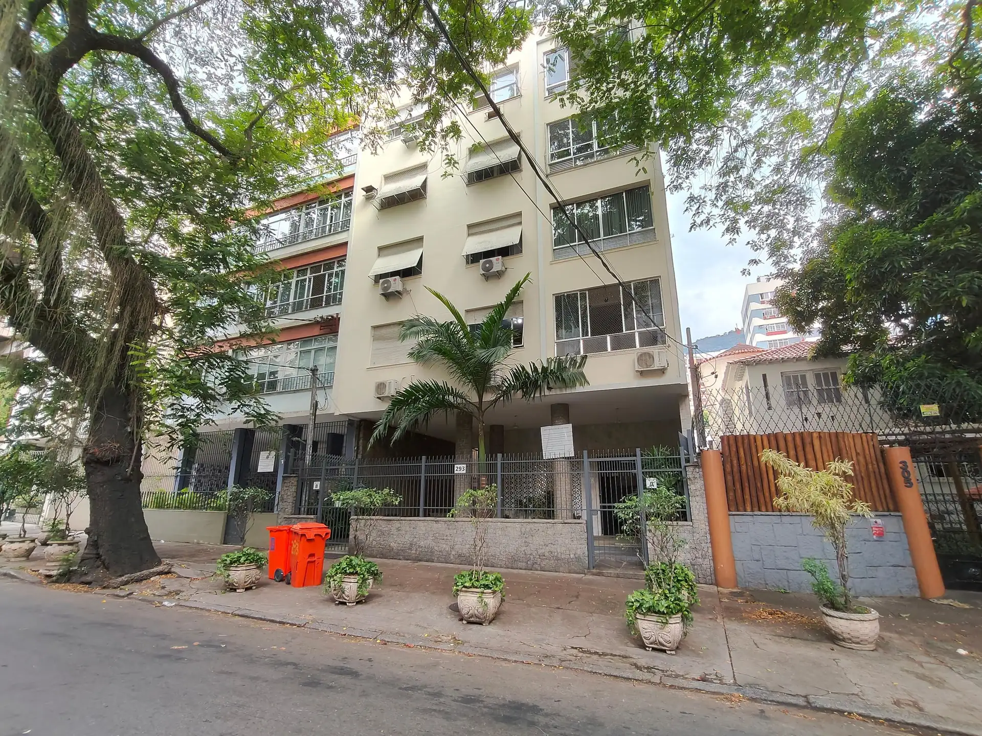 Apartamento mobiliado com 3 quartos e cozinha a gás — photo 54