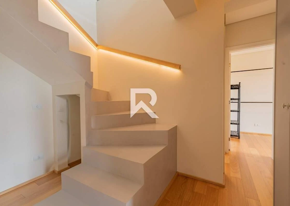 3-bedroom apartment with a walk-in closet in Curitiba — photo 32