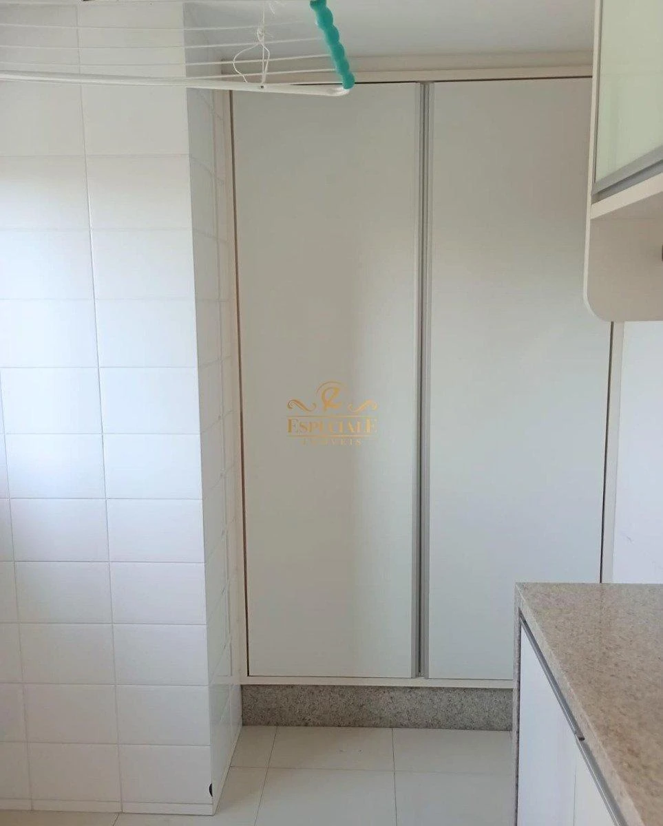 Apartamento mobiliado com 3 dormitórios e 162 m² — photo 9