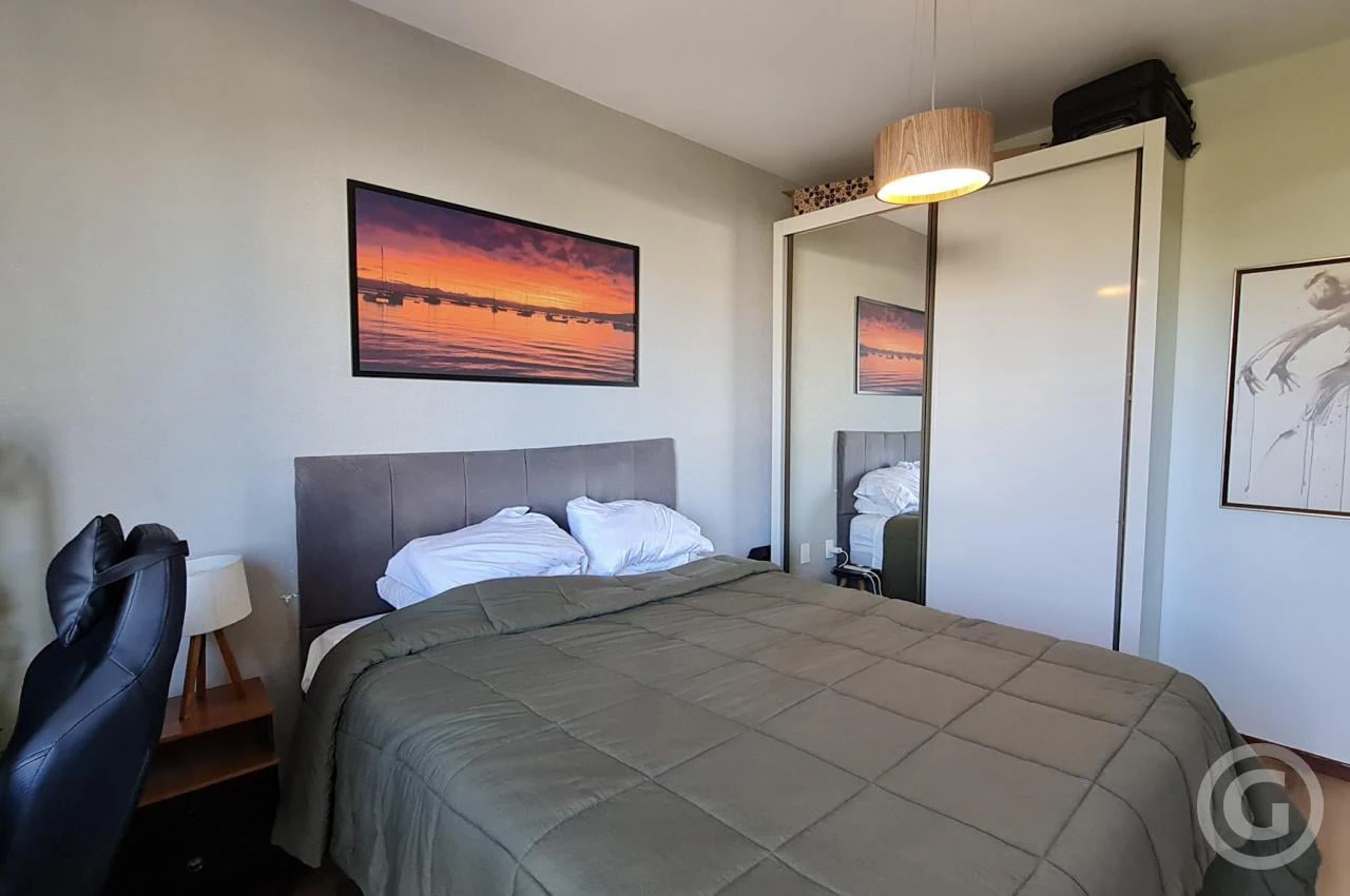 Furnished 1-bedroom apartment with a parking space