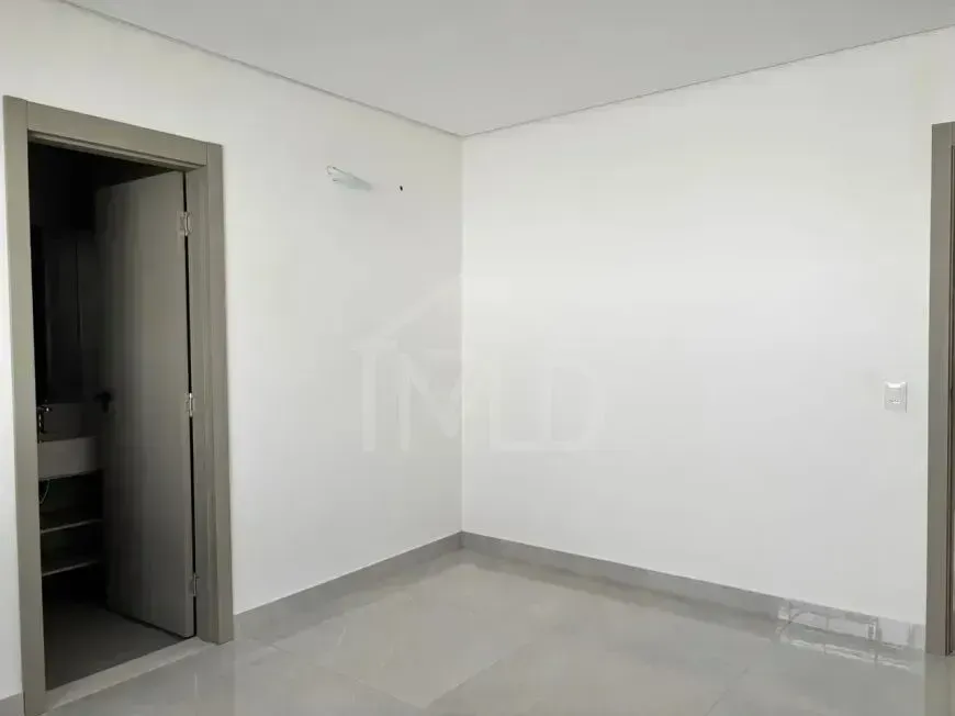 House of 1000 m² with 4 bedrooms and gas open kitchen — photo 27