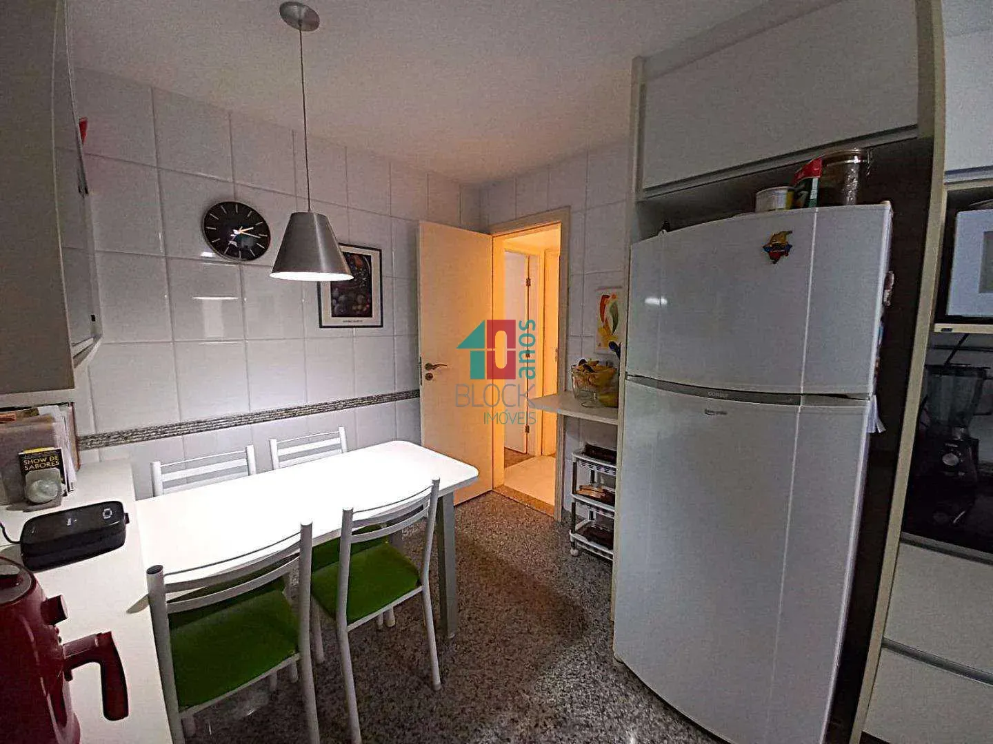 Apartamento mobiliado, 175 m², com janelas do piso ao teto — photo 13