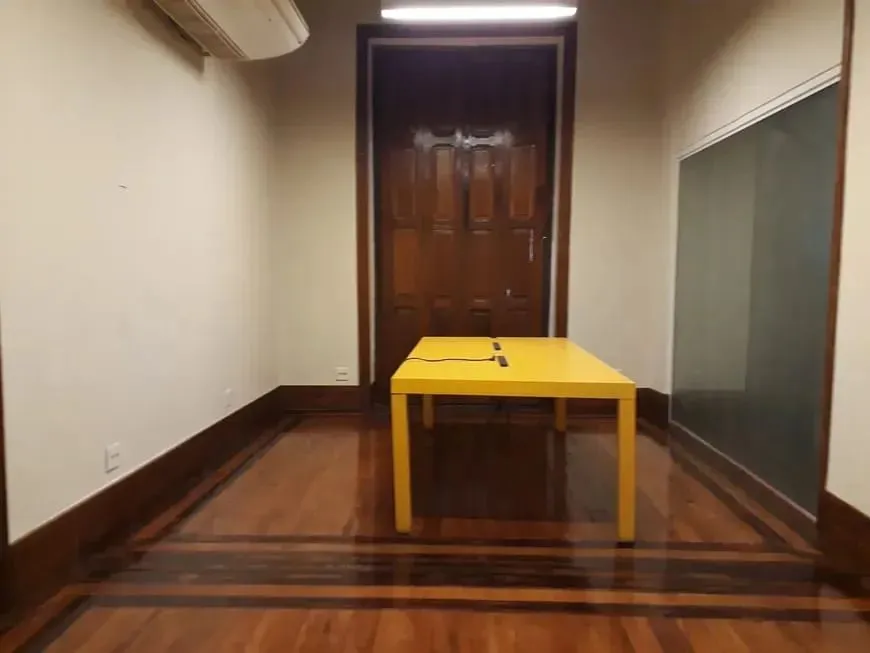 Unfurnished house with 5 bedrooms and 3 bathrooms — photo 6