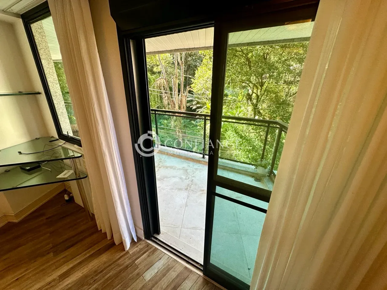 Apartamento de 230 m² com 2 quartos e armários embutidos — photo 33
