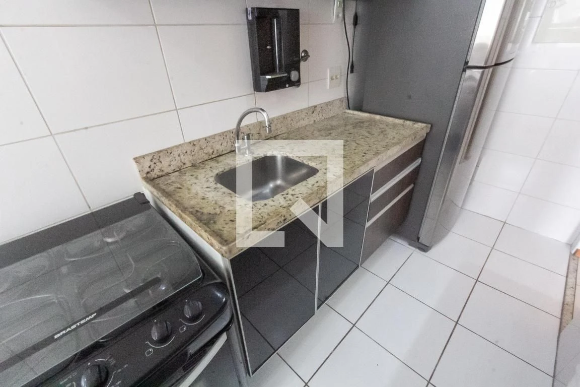 Balcony with a grill in a 2-bedroom apartment, 68 m² — photo 21
