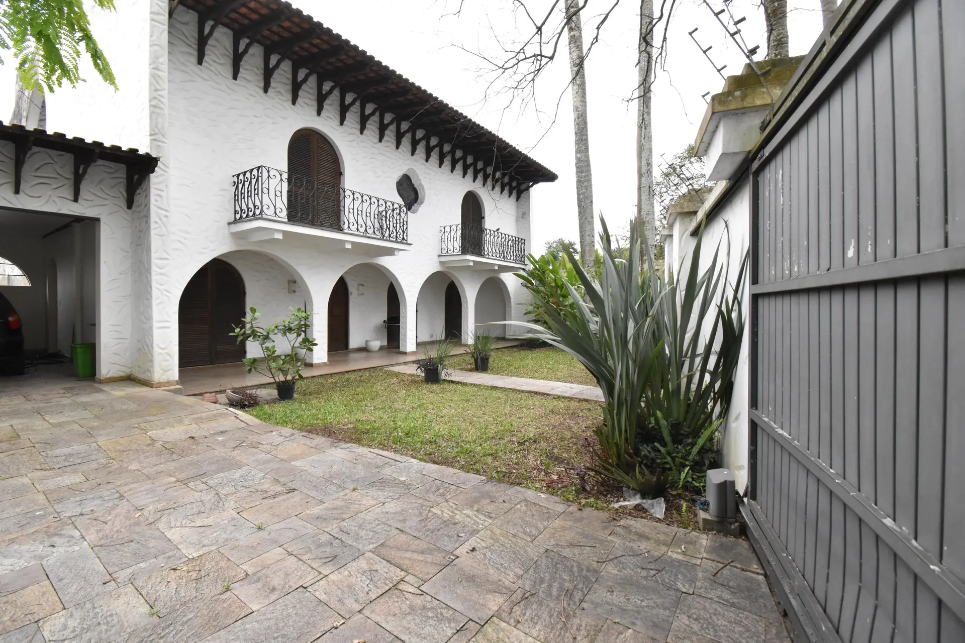 Casa mobiliada com 5 quartos e 3 suítes — photo 85