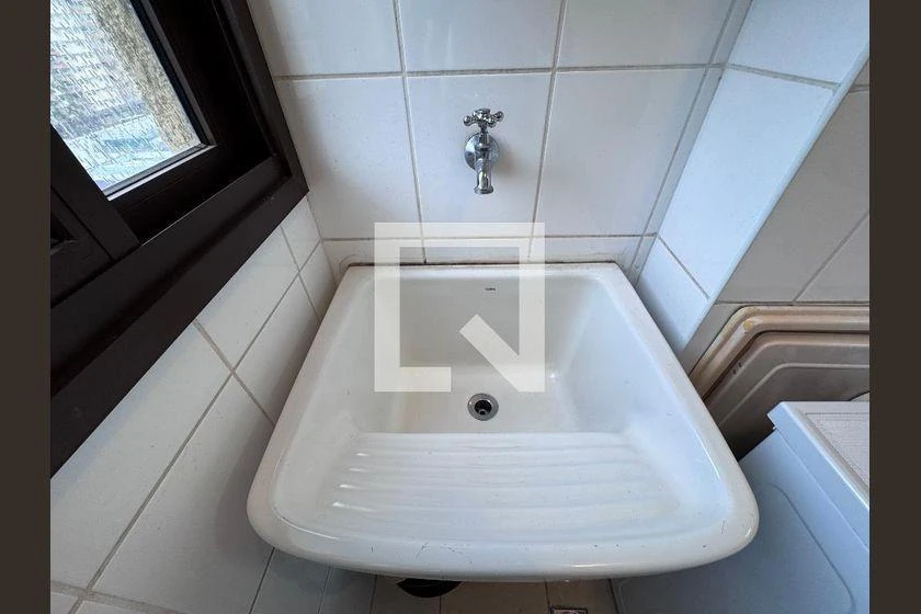 Furnished 2-bedroom apartment with balcony and gas kitchen — photo 32