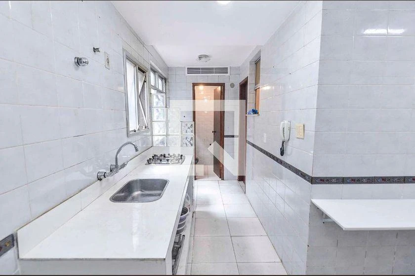 2-bedroom apartment with a mountain view in Rio de Janeiro — photo 2