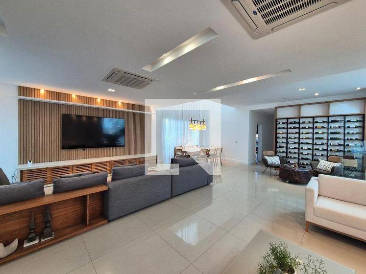 5-bedroom house with a bathtub in Rio de Janeiro