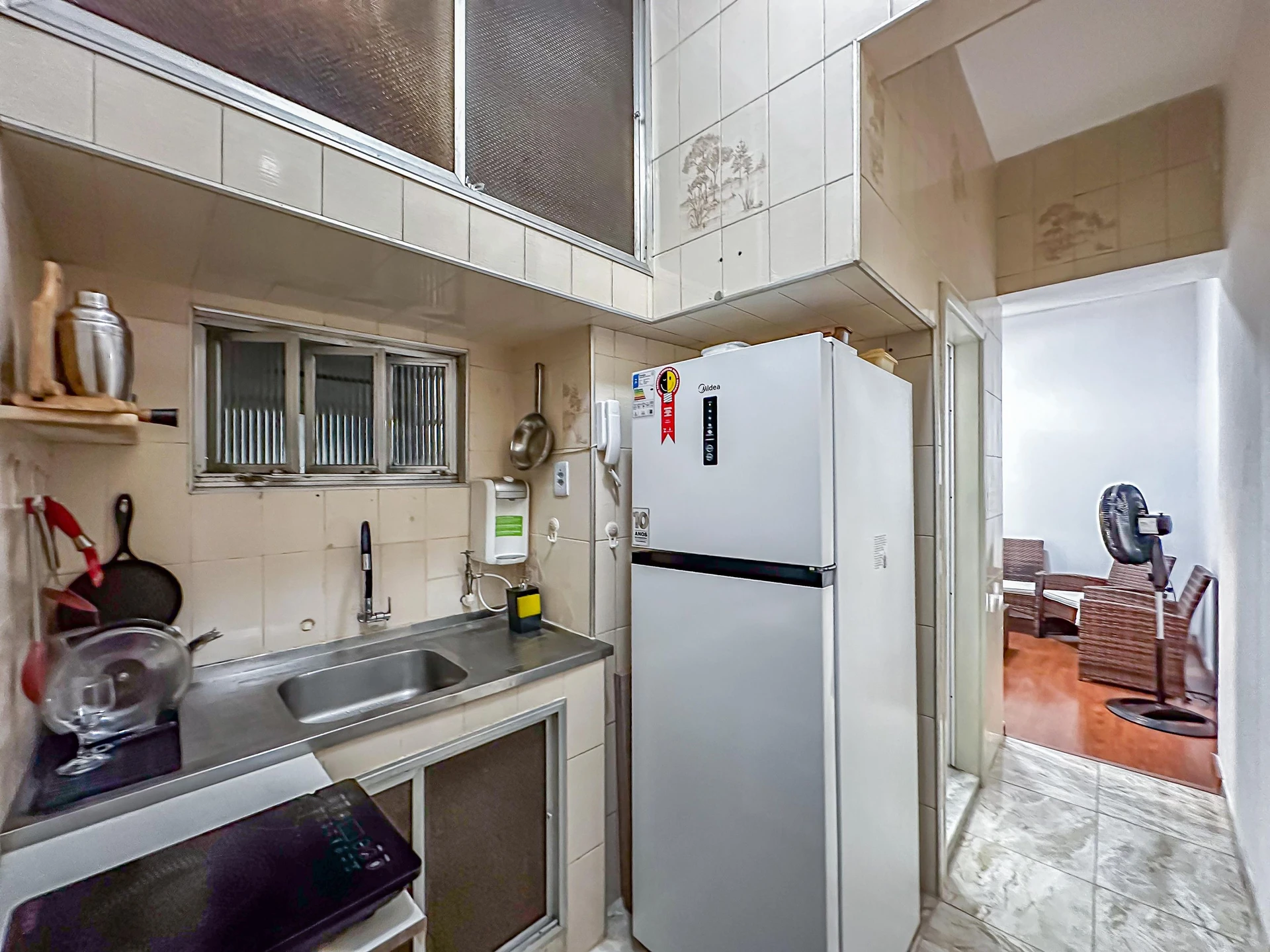 Furnished 1-bedroom apartment with washing machine — photo 29