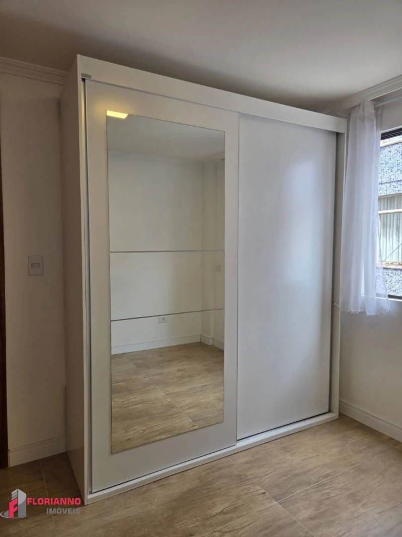 57 m² apartment with a dryer and a home office — photo 4
