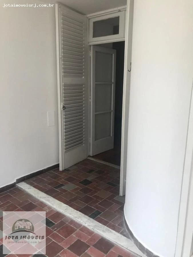 160 m² apartment on the 8th floor with 24-hour concierge — photo 21