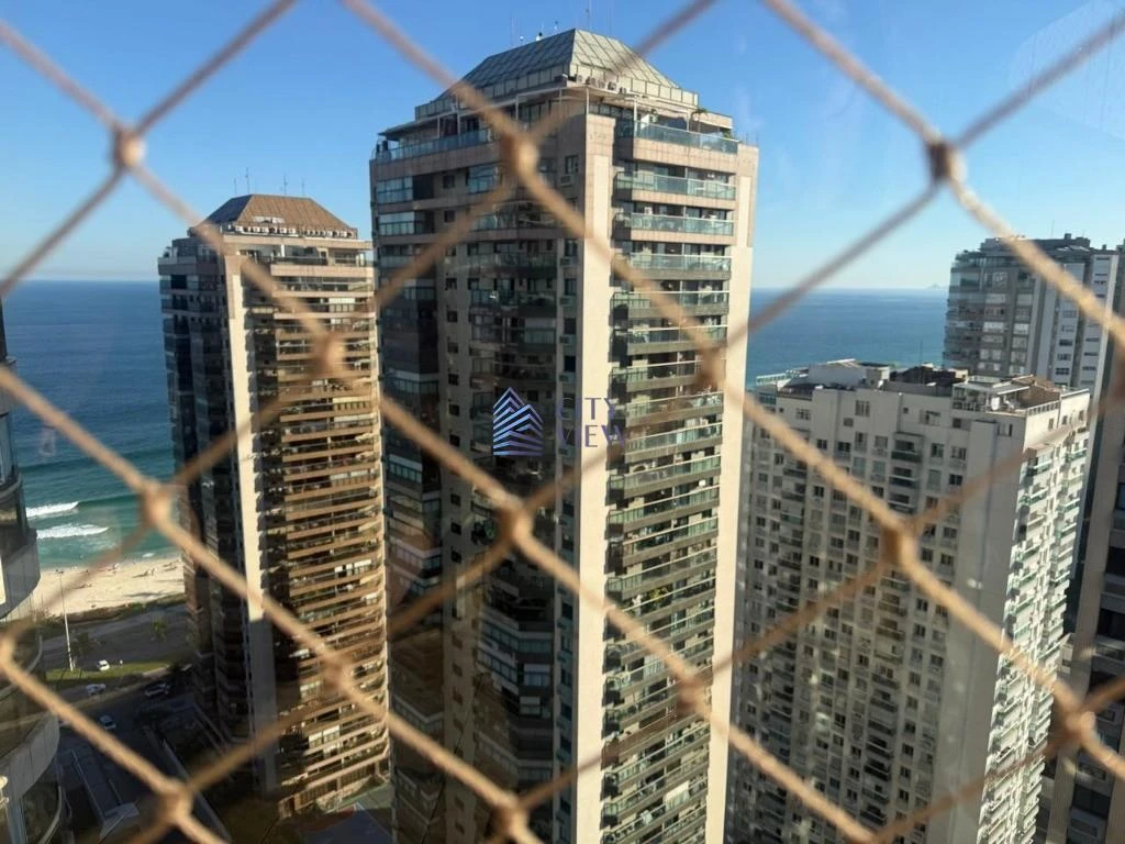3-bedroom apartment with glass-enclosed balcony — photo 25