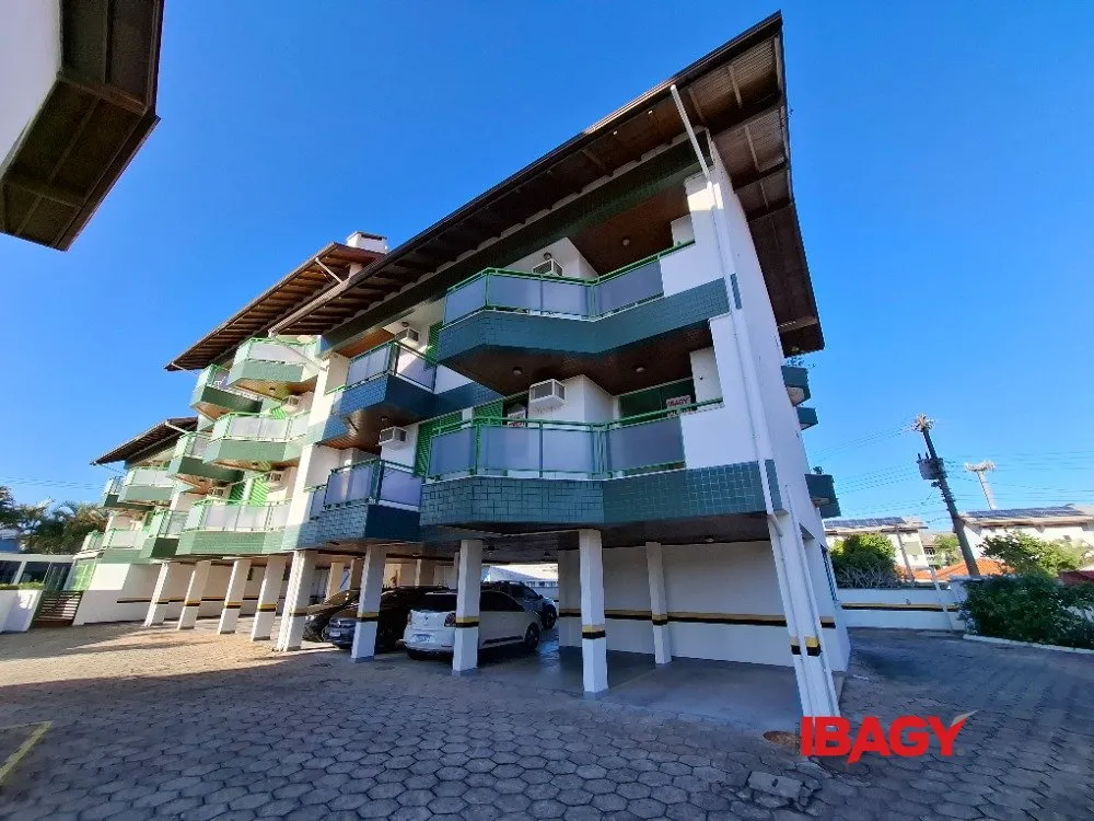 Apartamento amueblado de 1 dormitorio con balcón y 42 m² — photo 14