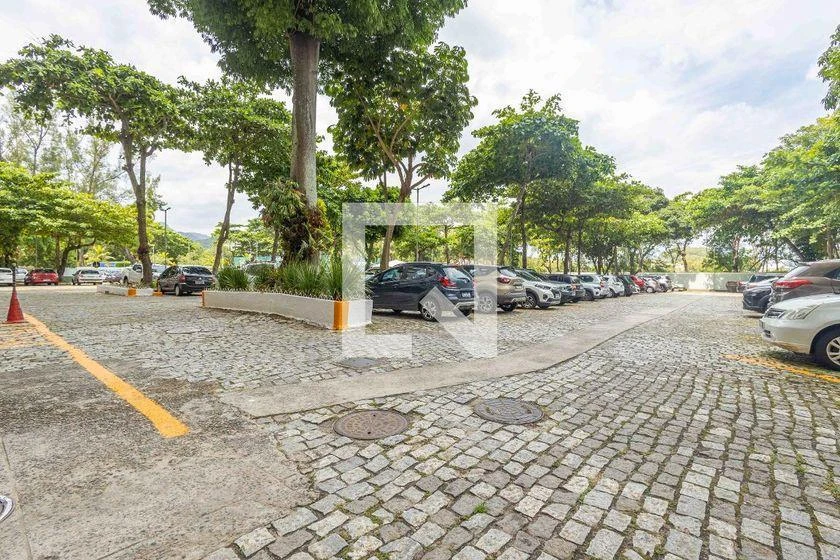 Furnished 50 m² apartment with 2 bedrooms and parking — photo 17