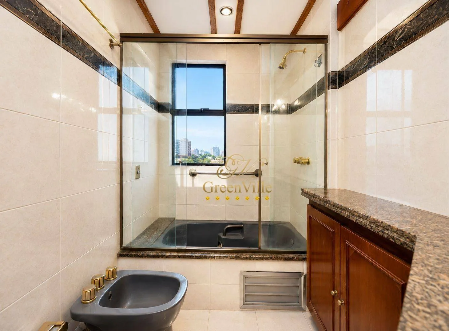 395 m² apartment with 4 en-suite bedrooms and 4 parking — photo 24