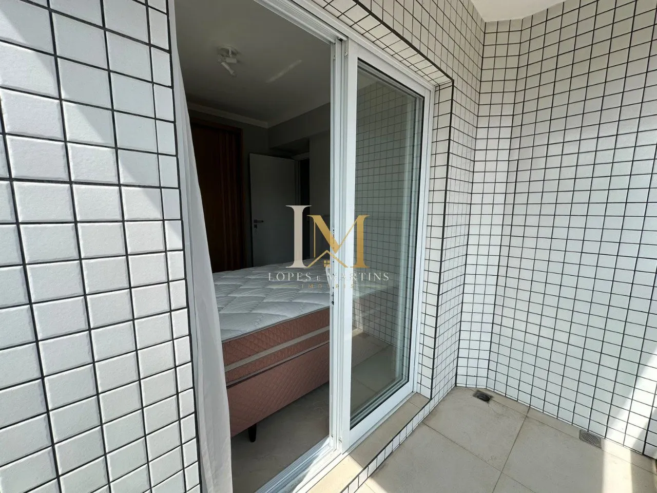 63 m² apartment with a washing machine and a home office — photo 17