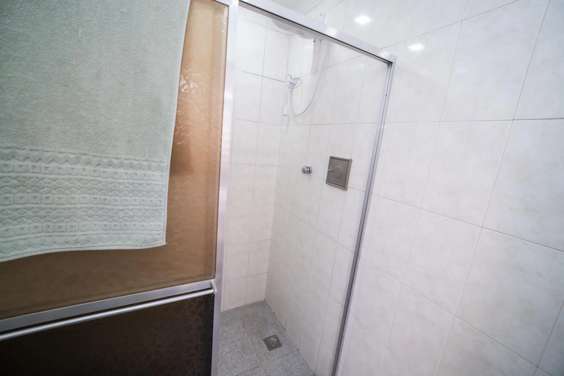 Furnished house, 449 m², with a jacuzzi — photo 101