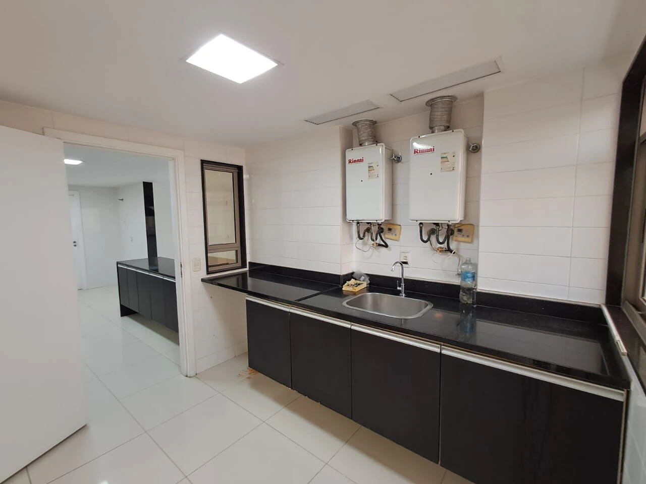 4-suite apartment with 370 m² and private BBQ area — photo 23