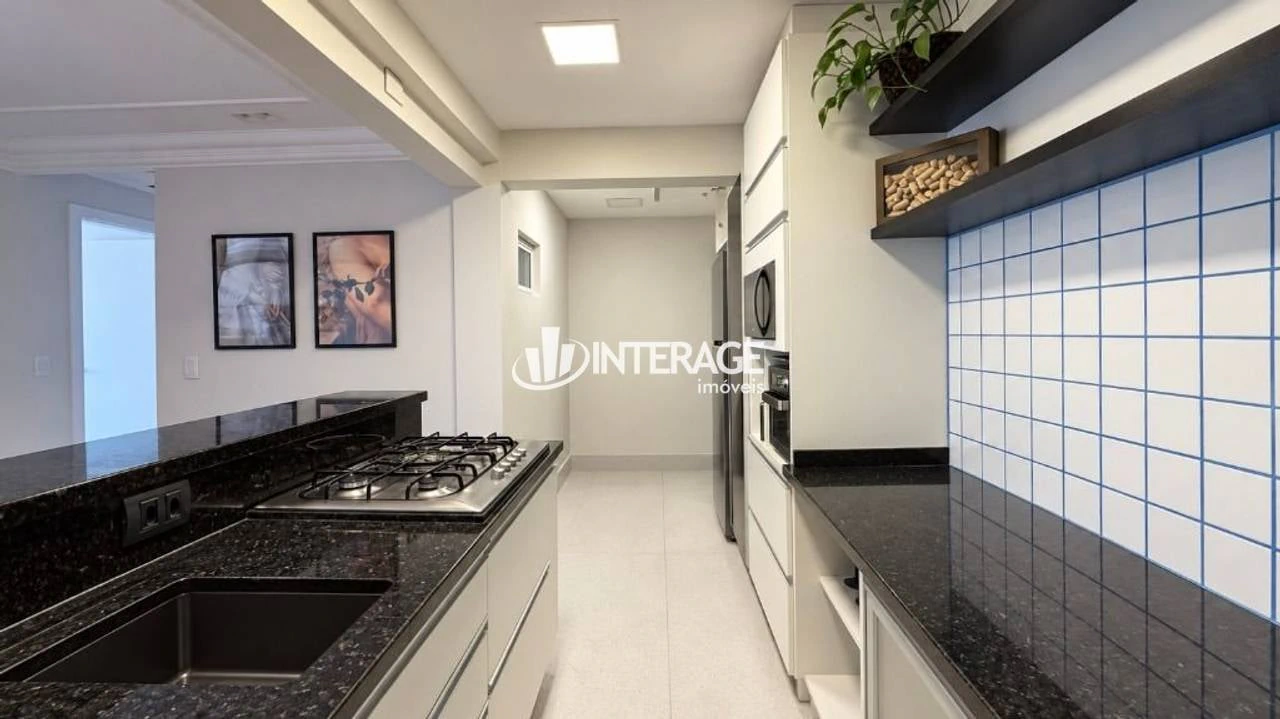 2-bedroom apartment with a private pool in Curitiba — photo 2