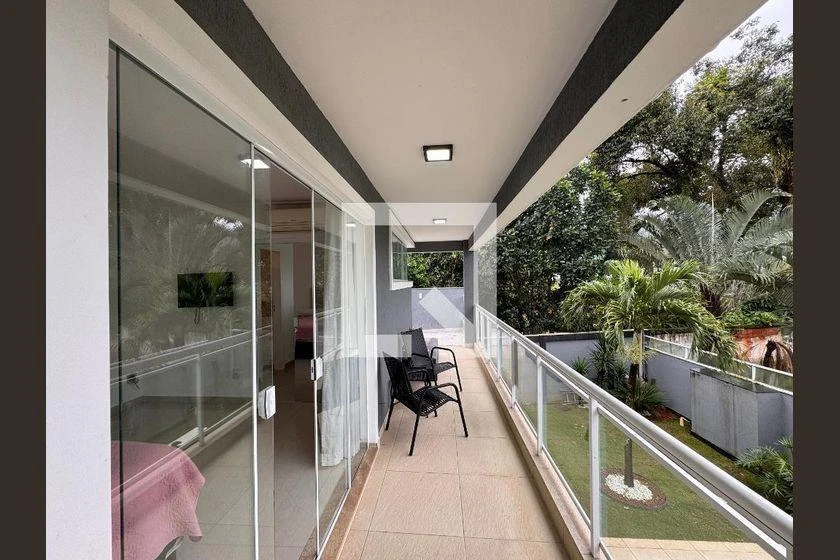 Casa em condomínio com 6 quartos e 6 banheiros — photo 4