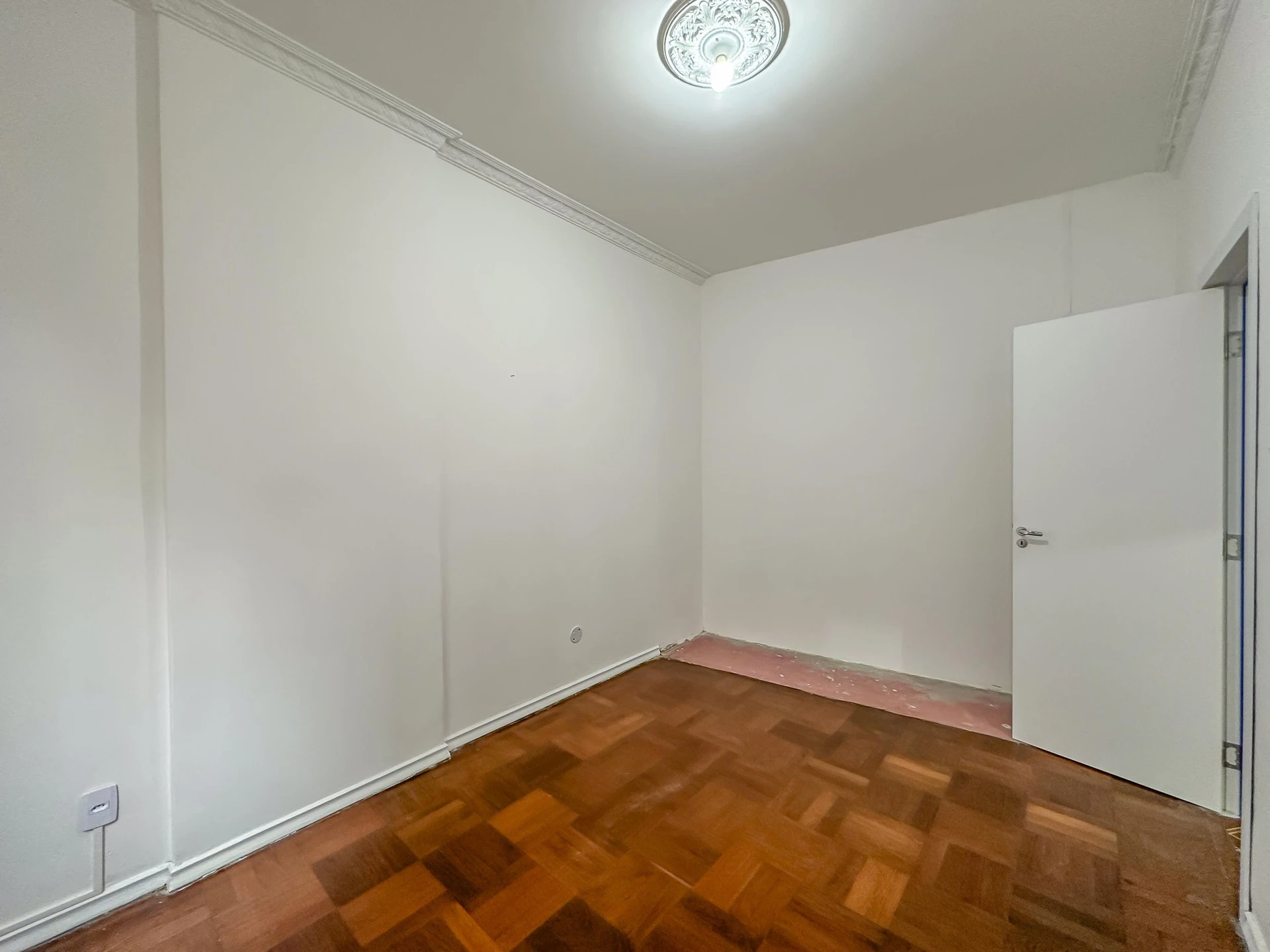 Mountain view in a 2-bedroom apartment, 76 m² — photo 14