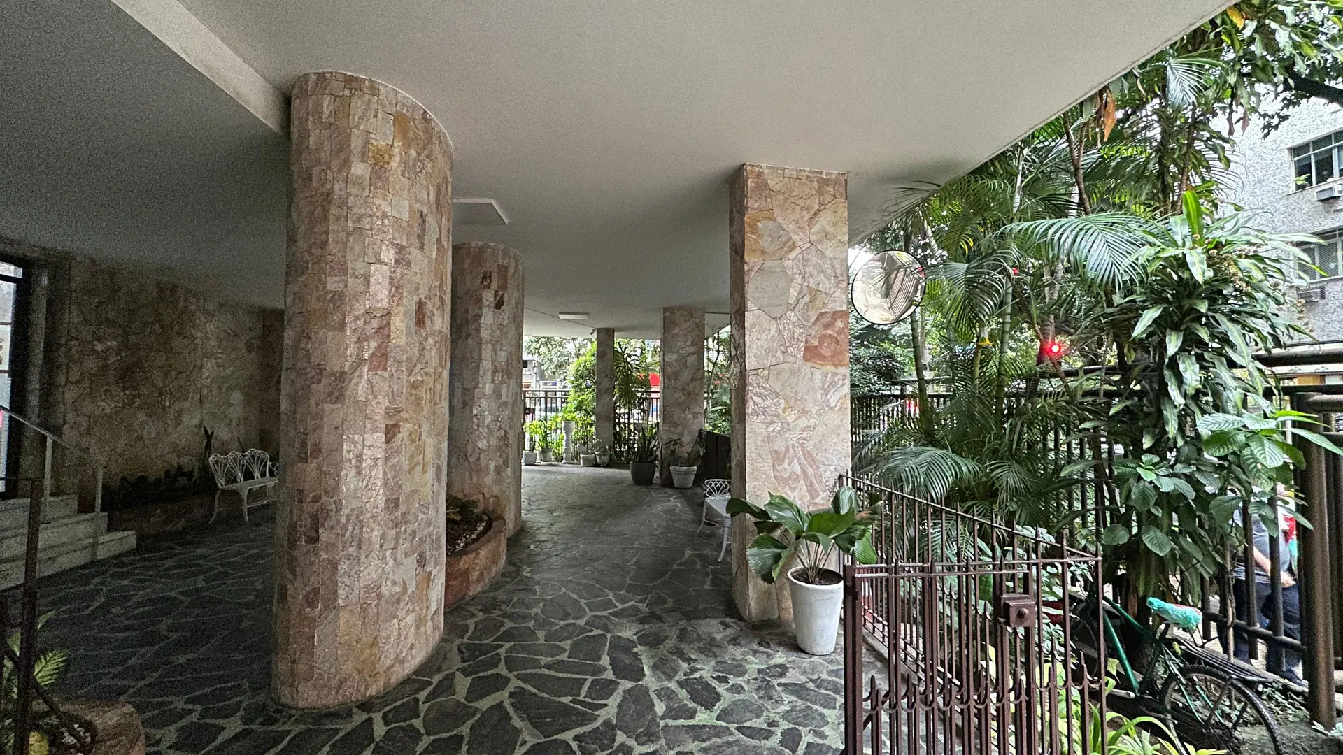 1-bedroom apartment with a separate kitchen and no parking — photo 20