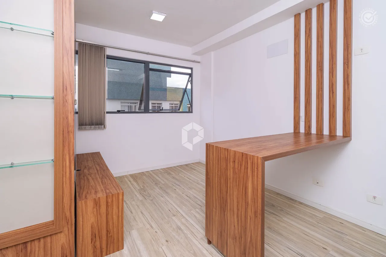1-bedroom apartment with open-plan kitchen, 39 m² — photo 2