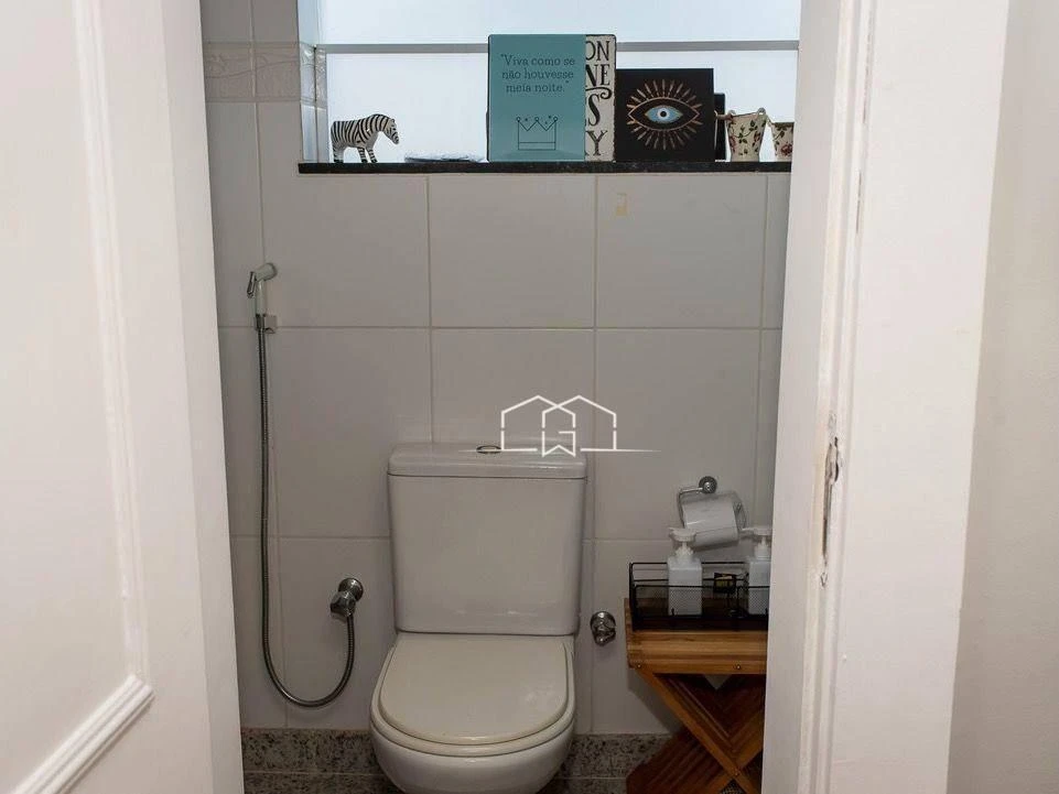 Furnished house with 4 bedrooms and 5 bathrooms — photo 37