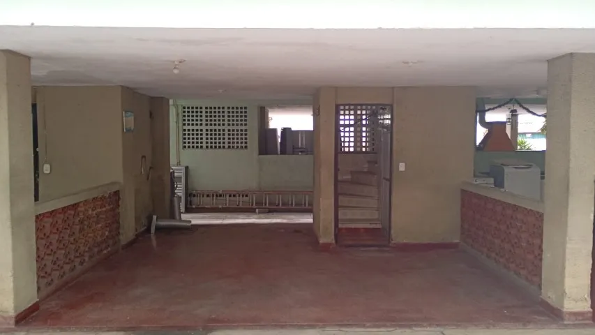 Unfurnished 2-bedroom apartment with 2 bathrooms — photo 12