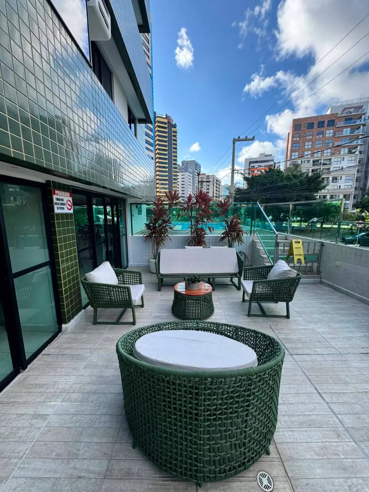 Квартира с 3 спальнями, балконом и 1 парковочным местом