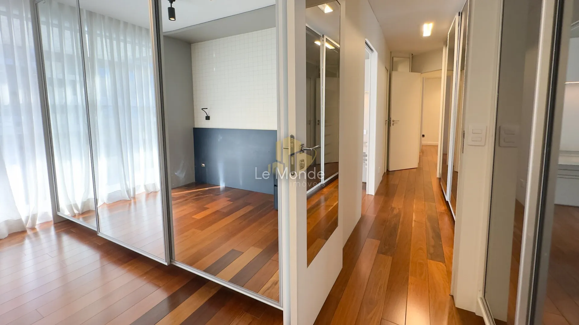 Duplex apartment with 3 bedrooms and 156 m² — photo 53