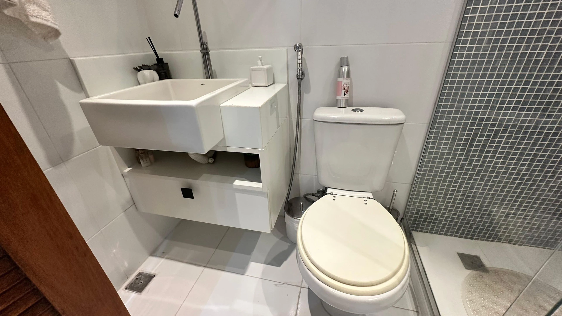 300 m² apartment with a washing machine and a dishwasher — photo 42