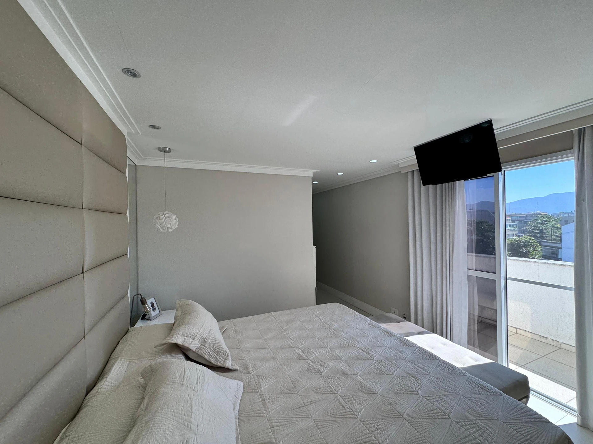 Furnished apartment with 3 bedrooms and 2 parking spaces — photo 3