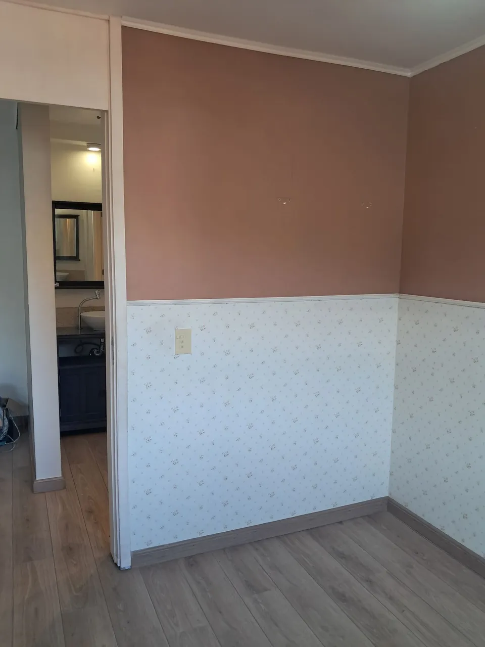 Mountain view in a 2-bedroom apartment, 50 m² — photo 13