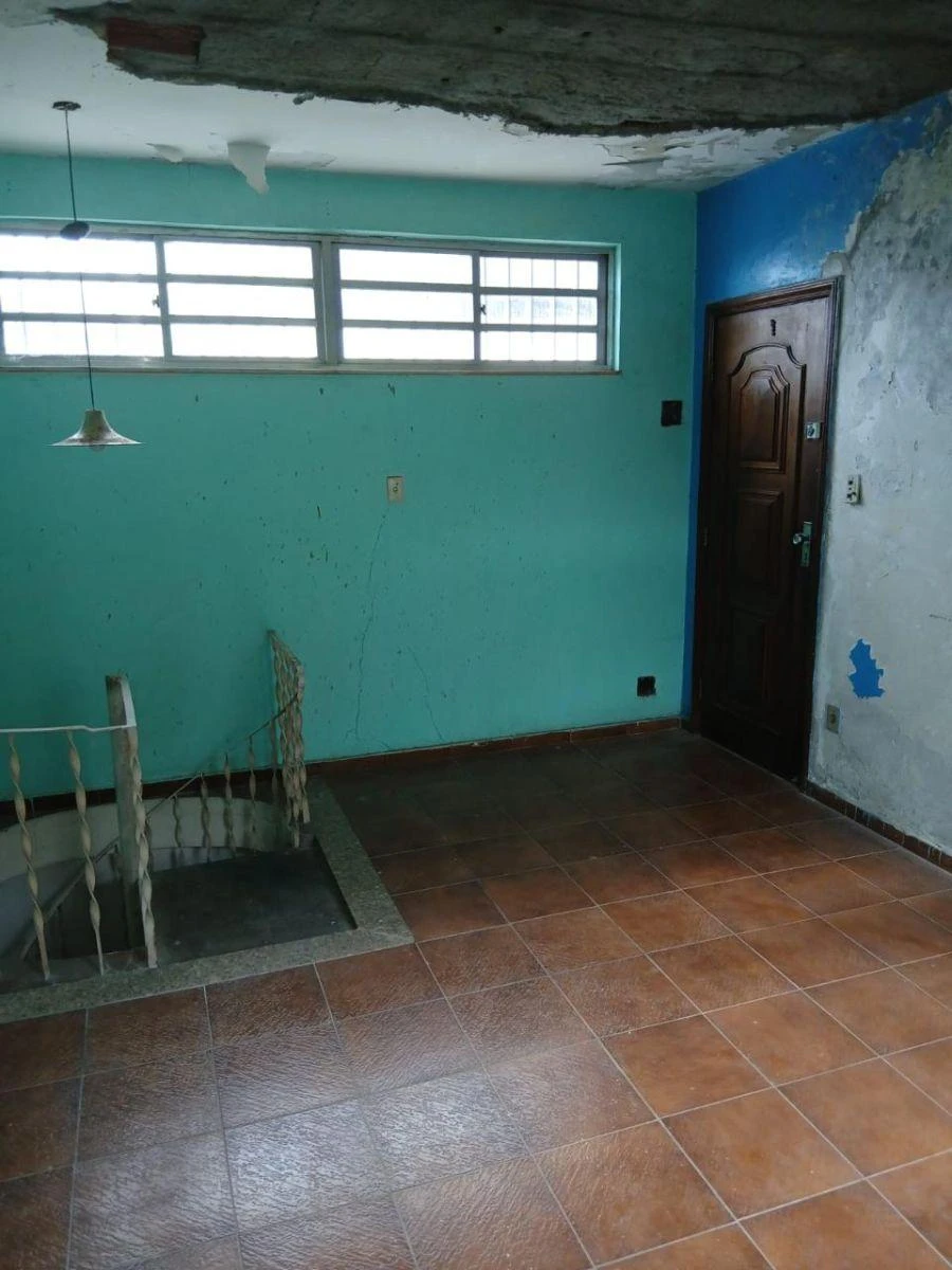 Unfurnished 140 m² house with 3 bedrooms and a suite