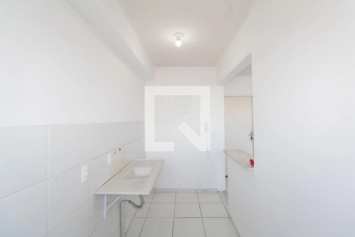 Unfurnished apartment with 2 bedrooms and 1 parking space — photo 30