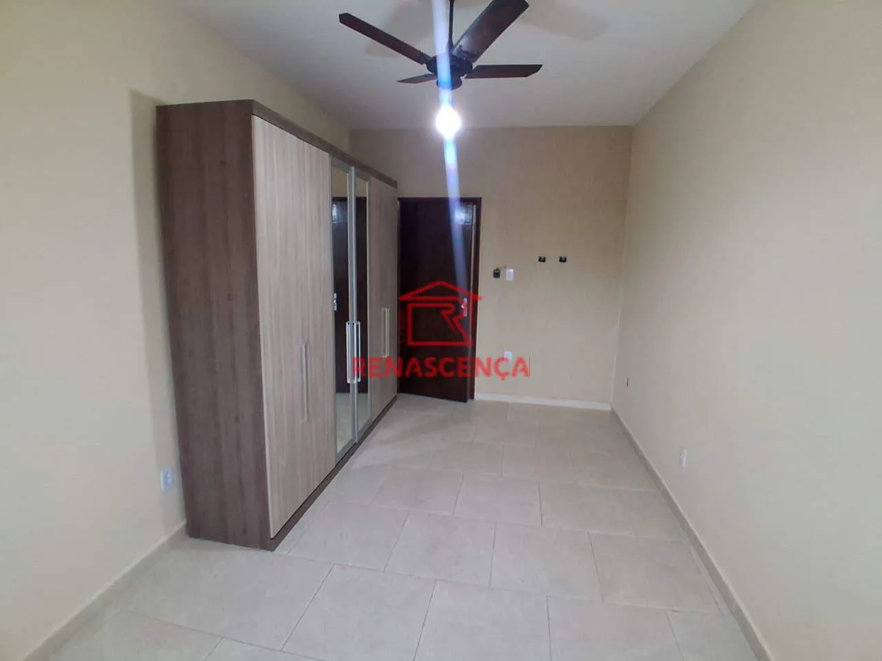 4-bedroom house with shared open-air pool access — photo 13