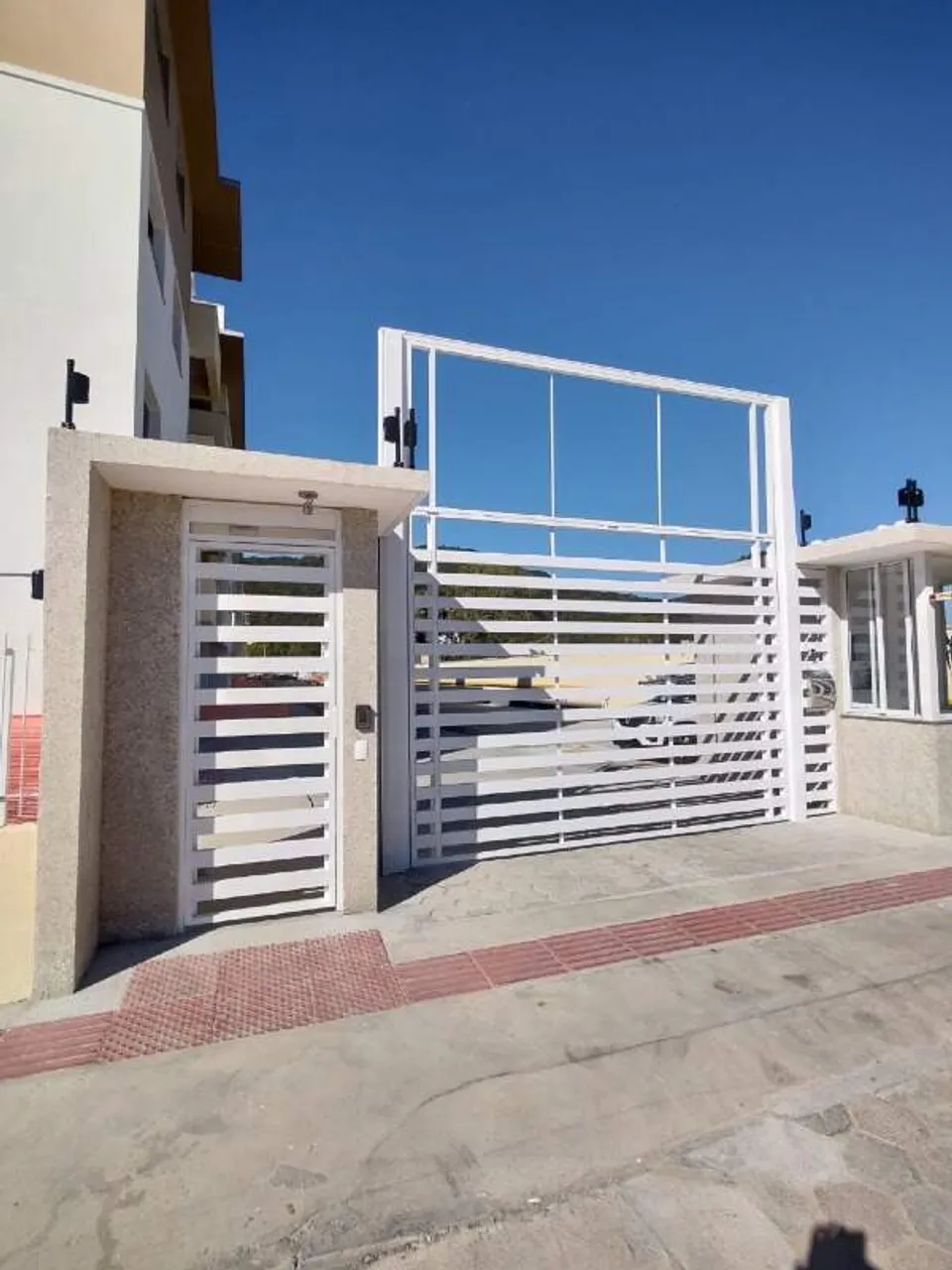 2-bedroom apartment with 1 bathroom and a balcony — photo 7