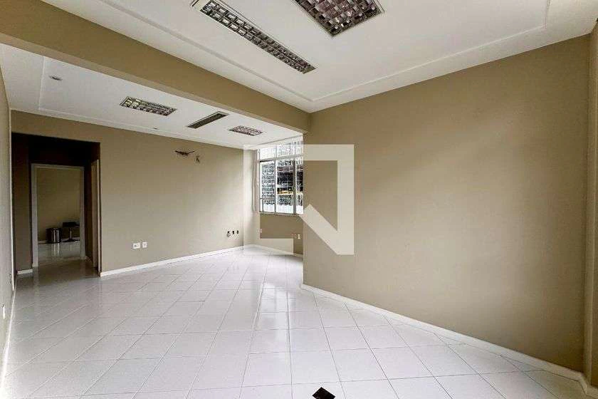 Apartamento de 2 quartos com cozinha separada — photo 23