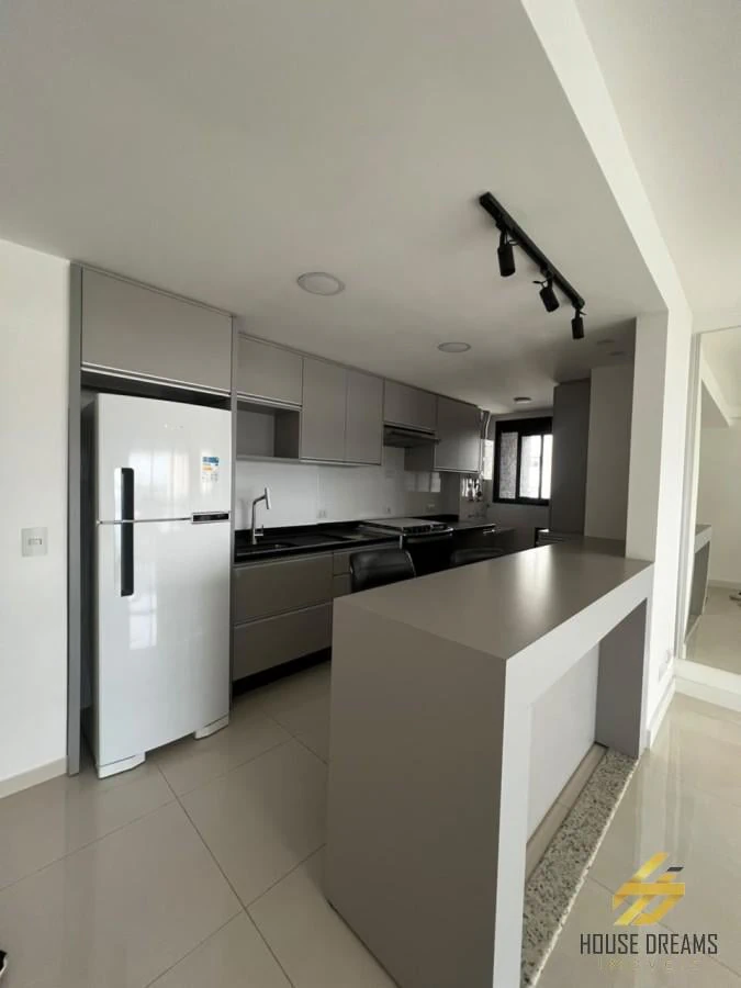 2-bedroom apartment, both with their own bathrooms, 139 m² — photo 3