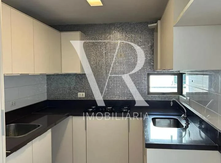 Квартира 70 м² з 2 спальнями та кухнею відкритого планування — photo 2